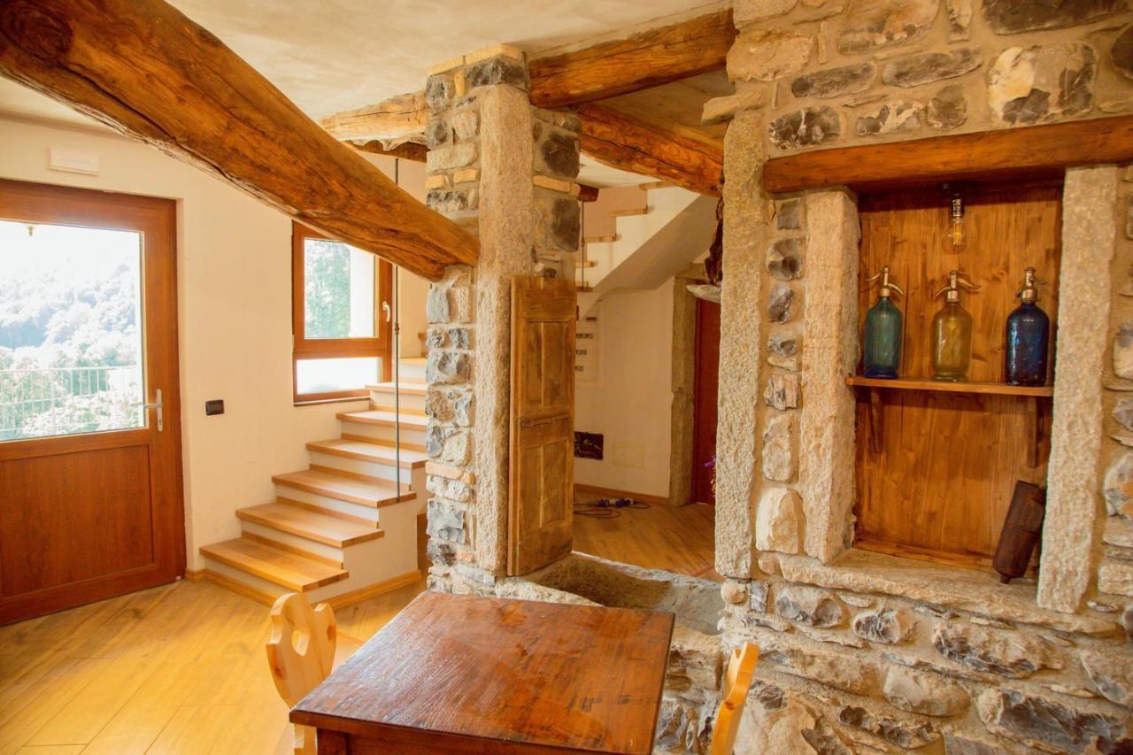 Agriturismo La Cascina B&B Сан Феделе Интелви Екстериор снимка