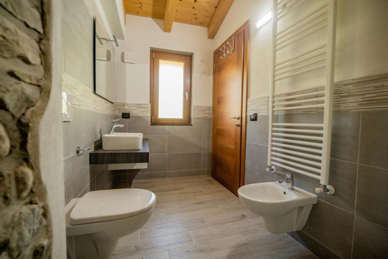Agriturismo La Cascina B&B Сан Феделе Интелви Екстериор снимка