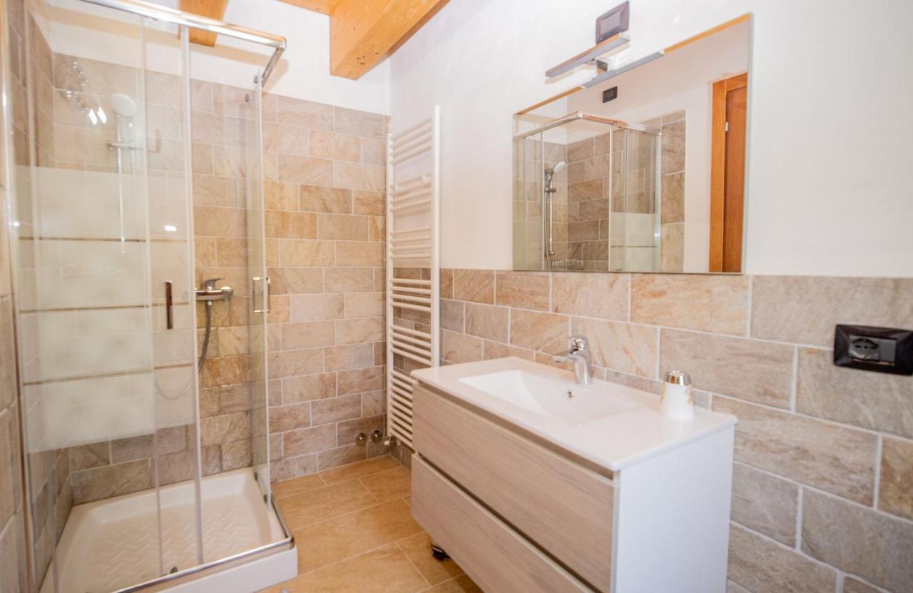 Agriturismo La Cascina B&B Сан Феделе Интелви Екстериор снимка