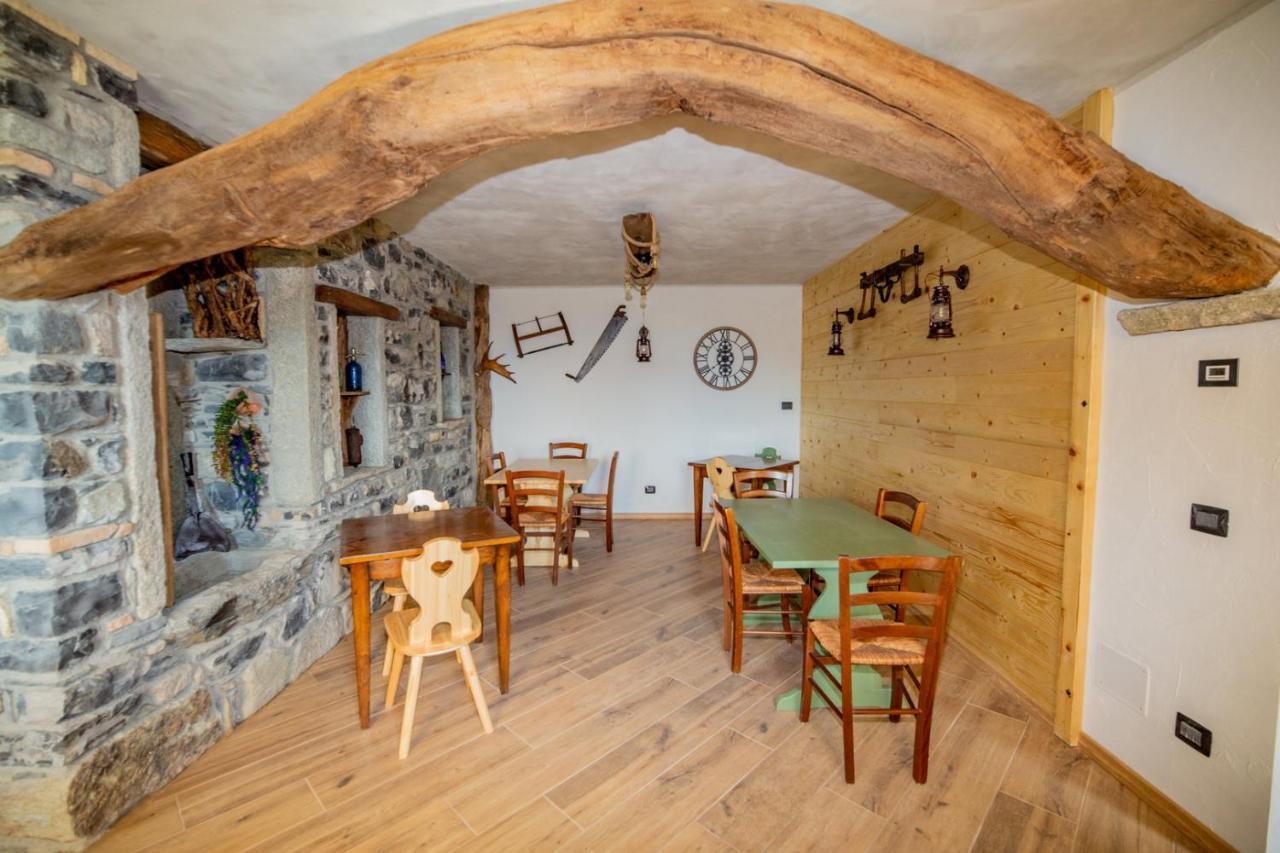 Agriturismo La Cascina B&B Сан Феделе Интелви Екстериор снимка