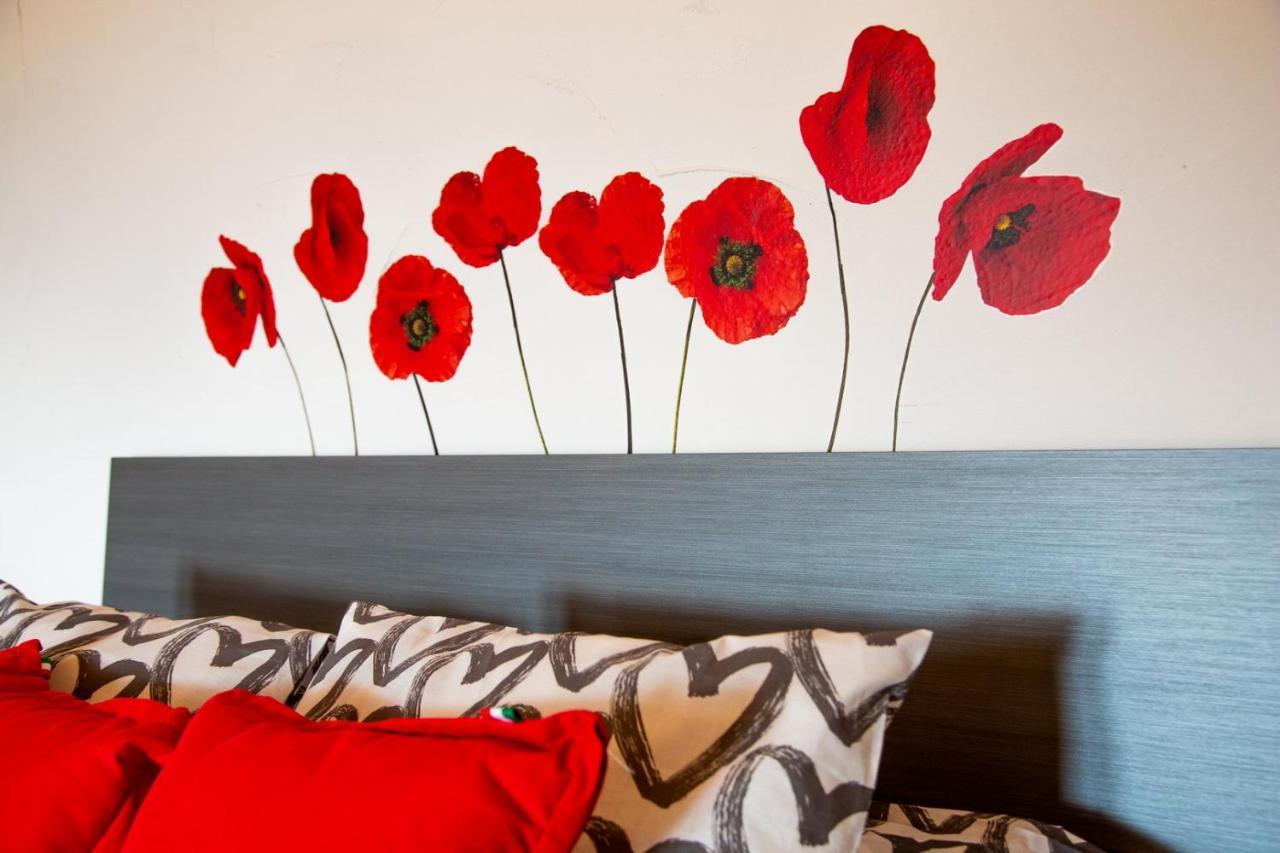 Agriturismo La Cascina B&B Сан Феделе Интелви Екстериор снимка