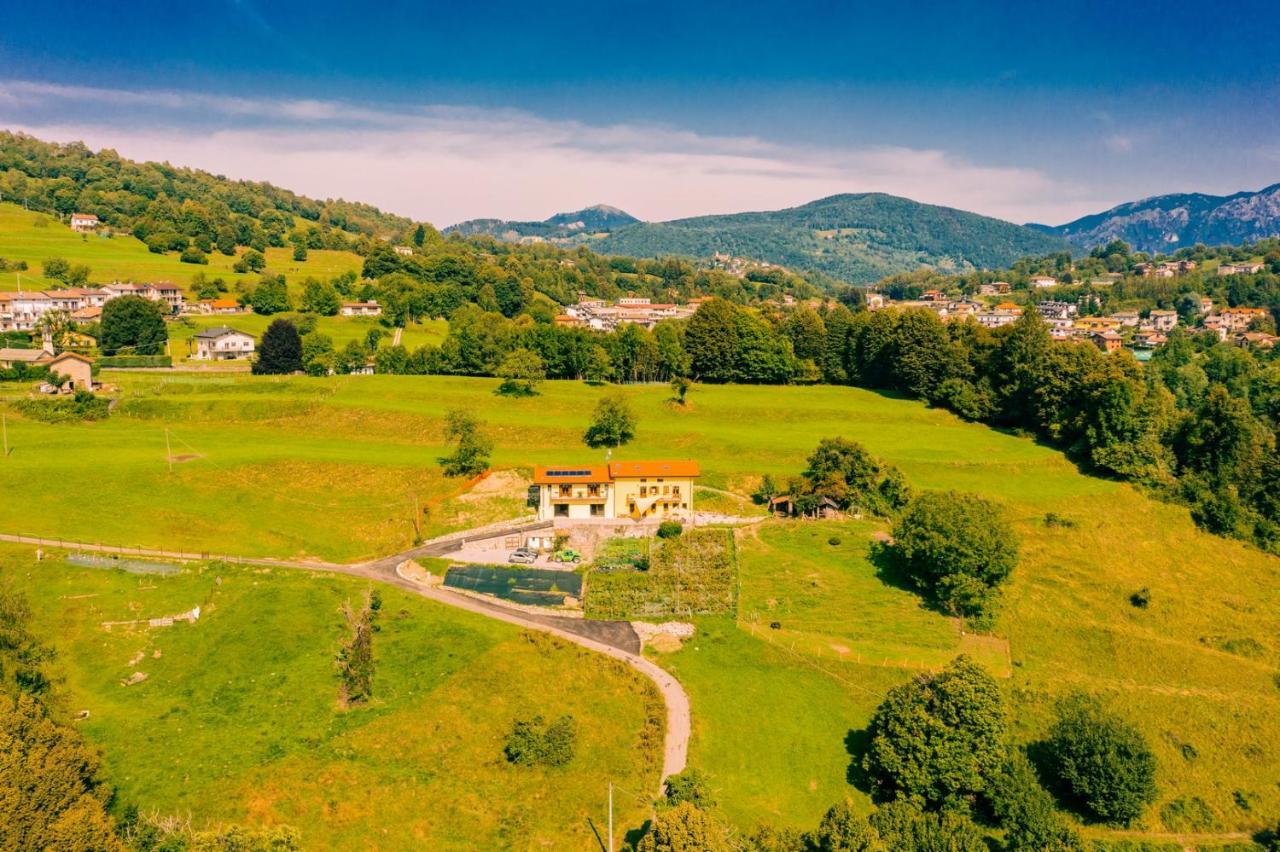 Agriturismo La Cascina B&B Сан Феделе Интелви Екстериор снимка
